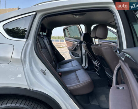 Белый БМВ Х4, объемом двигателя 2 л и пробегом 63 тыс. км за 27700 $, фото 59 на Automoto.ua