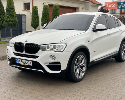 Белый БМВ Х4, объемом двигателя 2 л и пробегом 115 тыс. км за 21900 $, фото 2 на Automoto.ua