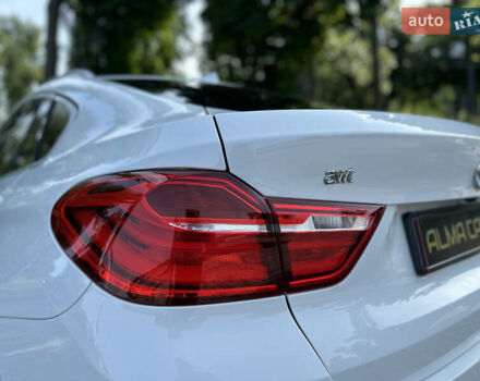 Белый БМВ Х4, объемом двигателя 2 л и пробегом 63 тыс. км за 27700 $, фото 16 на Automoto.ua