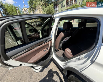 Белый БМВ Х4, объемом двигателя 2 л и пробегом 114 тыс. км за 27600 $, фото 10 на Automoto.ua