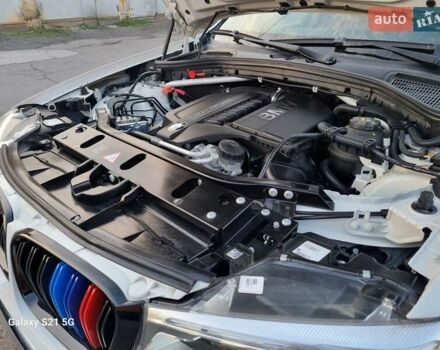 Білий БМВ Х4, об'ємом двигуна 3 л та пробігом 227 тис. км за 23999 $, фото 43 на Automoto.ua