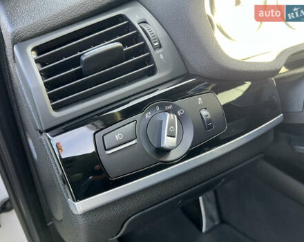 БМВ Х4 2016 у Києві на Automoto.ua Білий БМВ Х4, об'ємом двигуна 2 л та пробігом 106 тис. км за 21900 $, фото 18 на Automoto.ua