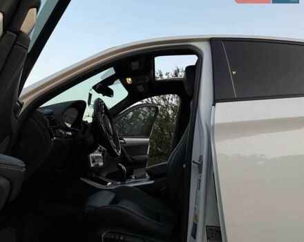 Белый БМВ Х4, объемом двигателя 2 л и пробегом 109 тыс. км за 24900 $, фото 5 на Automoto.ua