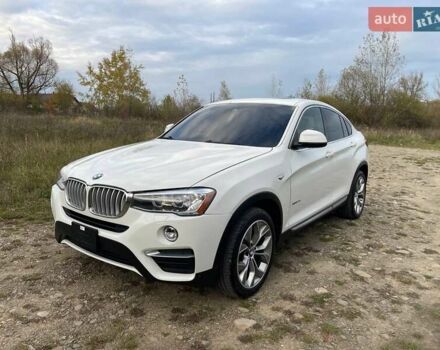 Белый БМВ Х4, объемом двигателя 2 л и пробегом 122 тыс. км за 19900 $, фото 6 на Automoto.ua