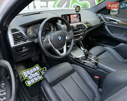 Білий БМВ Х4, об'ємом двигуна 2 л та пробігом 50 тис. км за 39900 $, фото 27 на Automoto.ua