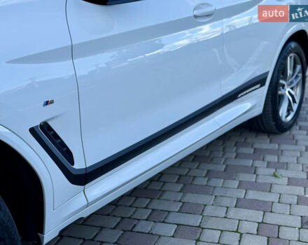 БМВ Х4 2018 у Чернівцях на Automoto.ua Білий БМВ Х4, об'ємом двигуна 2 л та пробігом 205 тис. км за 40000 $, фото 5 на Automoto.ua