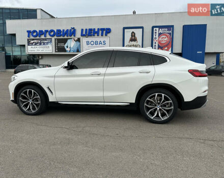 Белый БМВ Х4, объемом двигателя 2 л и пробегом 113 тыс. км за 39300 $, фото 7 на Automoto.ua