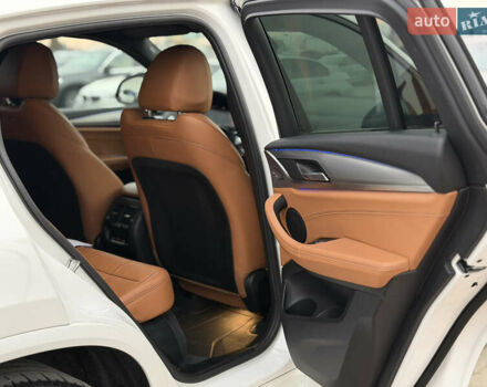 Белый БМВ Х4, объемом двигателя 2 л и пробегом 99 тыс. км за 40500 $, фото 49 на Automoto.ua