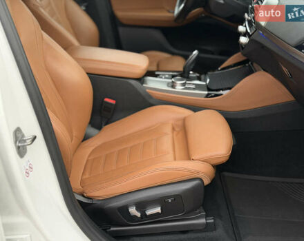 Белый БМВ Х4, объемом двигателя 2 л и пробегом 99 тыс. км за 40500 $, фото 46 на Automoto.ua