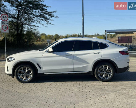 Білий БМВ Х4, об'ємом двигуна 2 л та пробігом 31 тис. км за 44500 $, фото 4 на Automoto.ua