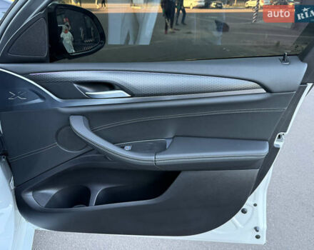 Белый БМВ Х4, объемом двигателя 2 л и пробегом 13 тыс. км за 51500 $, фото 42 на Automoto.ua