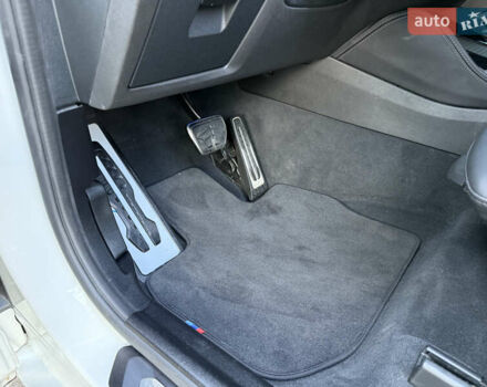 Белый БМВ Х4, объемом двигателя 2 л и пробегом 12 тыс. км за 55999 $, фото 57 на Automoto.ua