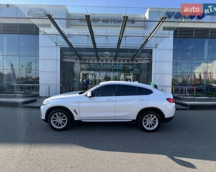 Белый БМВ Х4, объемом двигателя 2 л и пробегом 94 тыс. км за 46736 $, фото 2 на Automoto.ua