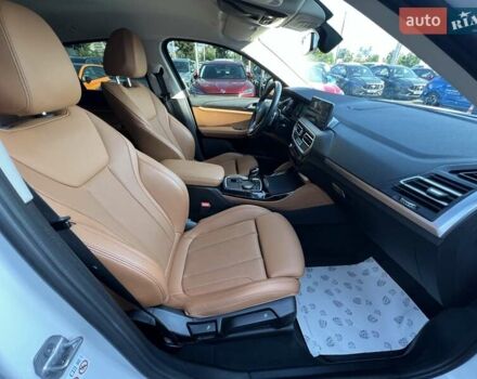 Белый БМВ Х4, объемом двигателя 2 л и пробегом 94 тыс. км за 46736 $, фото 20 на Automoto.ua