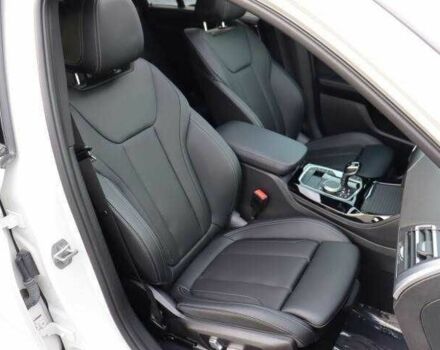 БМВ Х4 2023 в Тернополе на Automoto.ua Белый БМВ Х4, объемом двигателя 2 л и пробегом 23 тыс. км за 20900 $, фото 9 на Automoto.ua