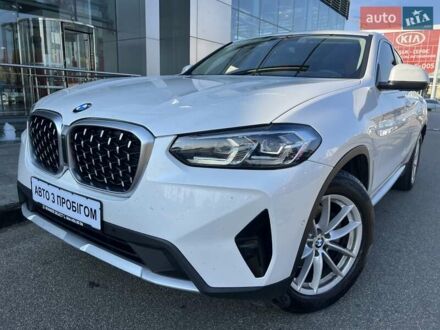 Белый БМВ Х4, объемом двигателя 2 л и пробегом 94 тыс. км за 46736 $, фото 1 на Automoto.ua
