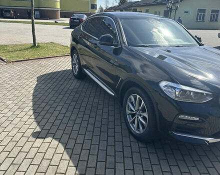 Чорний БМВ Х4, об'ємом двигуна 2 л та пробігом 95 тис. км за 37300 $, фото 4 на Automoto.ua