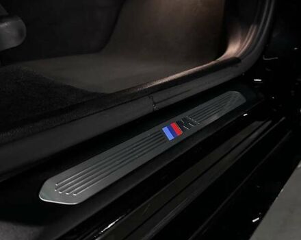 Чорний БМВ Х4, об'ємом двигуна 2 л та пробігом 70 тис. км за 49750 $, фото 5 на Automoto.ua