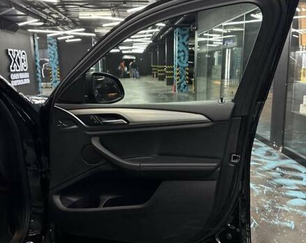 Черный БМВ Х4, объемом двигателя 2 л и пробегом 61 тыс. км за 47000 $, фото 7 на Automoto.ua