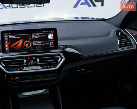 Черный БМВ Х4, объемом двигателя 2 л и пробегом 12 тыс. км за 53000 $, фото 39 на Automoto.ua