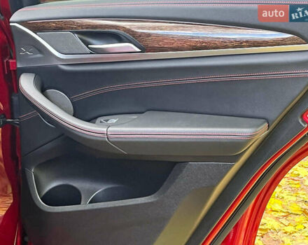 Красный БМВ Х4, объемом двигателя 3 л и пробегом 84 тыс. км за 43940 $, фото 23 на Automoto.ua