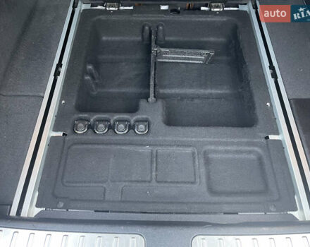 Серый БМВ Х4, объемом двигателя 2 л и пробегом 250 тыс. км за 16800 $, фото 23 на Automoto.ua