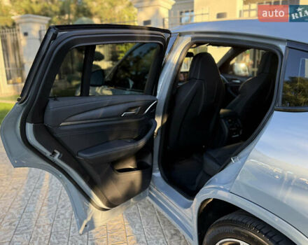 Сірий БМВ Х4, об'ємом двигуна 2.99 л та пробігом 18 тис. км за 68000 $, фото 30 на Automoto.ua