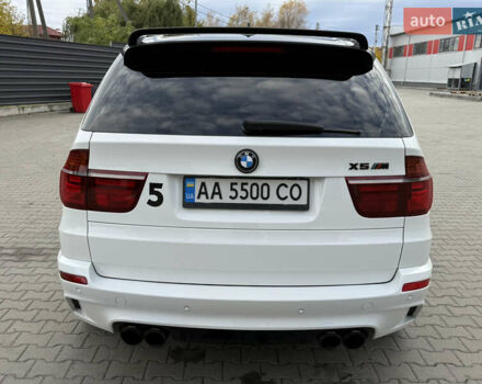 Белый БМВ Х5 М, объемом двигателя 4.39 л и пробегом 161 тыс. км за 19500 $, фото 7 на Automoto.ua