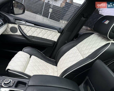 Белый БМВ Х5 М, объемом двигателя 4.39 л и пробегом 161 тыс. км за 19500 $, фото 82 на Automoto.ua