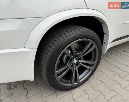 Белый БМВ Х5 М, объемом двигателя 4.39 л и пробегом 161 тыс. км за 19500 $, фото 16 на Automoto.ua