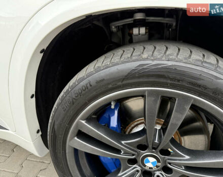 Белый БМВ Х5 М, объемом двигателя 4.39 л и пробегом 161 тыс. км за 19500 $, фото 23 на Automoto.ua