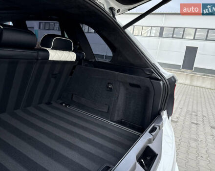 Белый БМВ Х5 М, объемом двигателя 4.39 л и пробегом 161 тыс. км за 19500 $, фото 39 на Automoto.ua