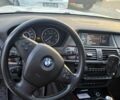 Белый БМВ Х5 М, объемом двигателя 3 л и пробегом 176 тыс. км за 15500 $, фото 3 на Automoto.ua