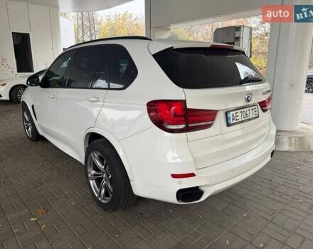 Білий БМВ Х5 М, об'ємом двигуна 2.99 л та пробігом 220 тис. км за 25500 $, фото 1 на Automoto.ua