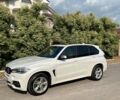 Белый БМВ Х5 М, объемом двигателя 3 л и пробегом 204 тыс. км за 33800 $, фото 1 на Automoto.ua