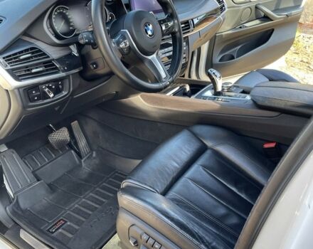 Білий БМВ Х5 М, об'ємом двигуна 3 л та пробігом 180 тис. км за 40000 $, фото 6 на Automoto.ua