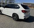 Белый БМВ Х5 М, объемом двигателя 3 л и пробегом 215 тыс. км за 33333 $, фото 9 на Automoto.ua