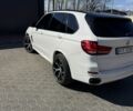 Белый БМВ Х5 М, объемом двигателя 3 л и пробегом 215 тыс. км за 33333 $, фото 10 на Automoto.ua