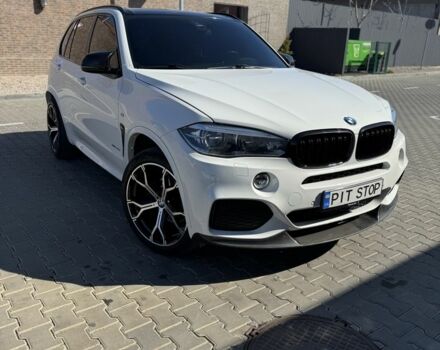 Белый БМВ Х5 М, объемом двигателя 3 л и пробегом 215 тыс. км за 33333 $, фото 7 на Automoto.ua