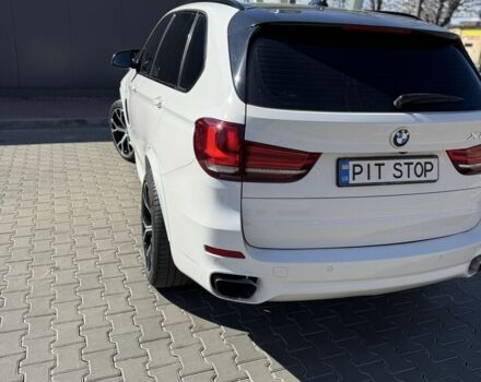 Белый БМВ Х5 М, объемом двигателя 3 л и пробегом 215 тыс. км за 33333 $, фото 11 на Automoto.ua