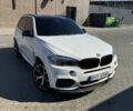 Белый БМВ Х5 М, объемом двигателя 3 л и пробегом 215 тыс. км за 33333 $, фото 6 на Automoto.ua