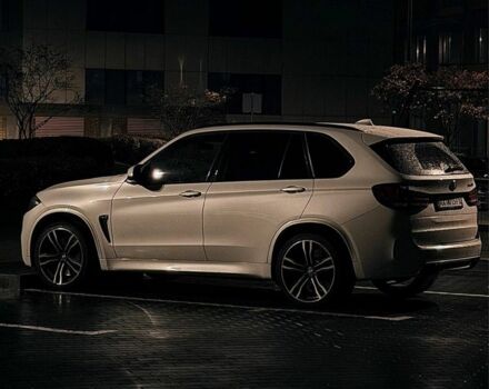 Белый БМВ Х5 М, объемом двигателя 4.39 л и пробегом 200 тыс. км за 49999 $, фото 4 на Automoto.ua