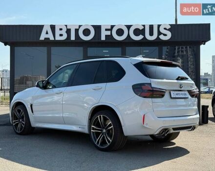 Белый БМВ Х5 М, объемом двигателя 4.39 л и пробегом 86 тыс. км за 54990 $, фото 4 на Automoto.ua