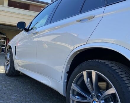 Белый БМВ Х5 М, объемом двигателя 4.4 л и пробегом 70 тыс. км за 36500 $, фото 8 на Automoto.ua