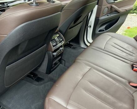 Белый БМВ Х5 М, объемом двигателя 4.4 л и пробегом 70 тыс. км за 36500 $, фото 21 на Automoto.ua