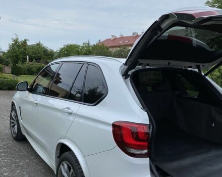 Белый БМВ Х5 М, объемом двигателя 4.4 л и пробегом 70 тыс. км за 36500 $, фото 3 на Automoto.ua