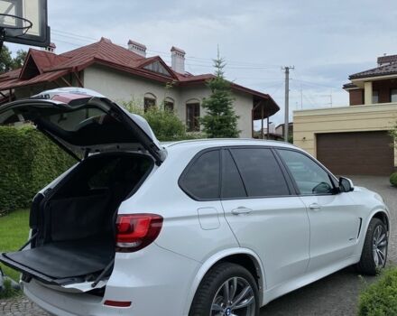 Белый БМВ Х5 М, объемом двигателя 4.4 л и пробегом 70 тыс. км за 36500 $, фото 2 на Automoto.ua