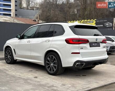 Белый БМВ Х5 М, объемом двигателя 4.4 л и пробегом 56 тыс. км за 55000 $, фото 5 на Automoto.ua