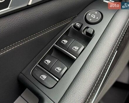 Белый БМВ Х5 М, объемом двигателя 4.4 л и пробегом 56 тыс. км за 55000 $, фото 21 на Automoto.ua