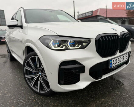 Белый БМВ Х5 М, объемом двигателя 2.99 л и пробегом 22 тыс. км за 92800 $, фото 2 на Automoto.ua